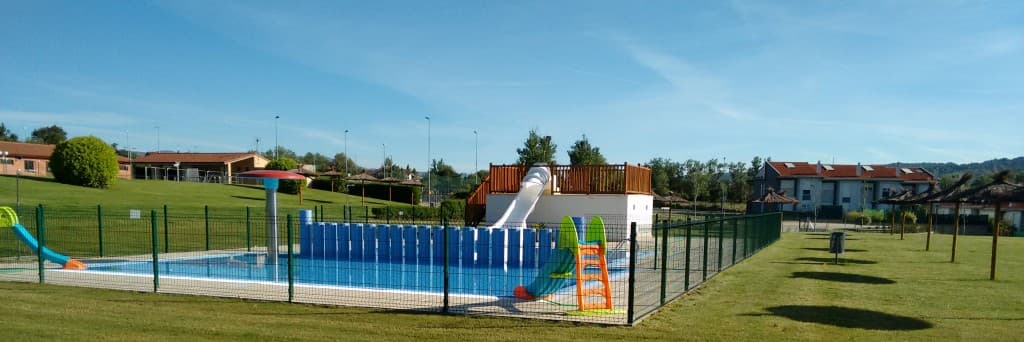 Piscina Municipal de Cuadros - natacion in Cuadros