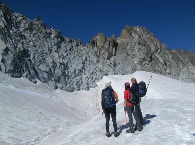 Guías de Montaña Jaca - Casa de la Montaña - ski in Jaca