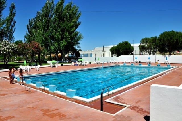Piscina Municipal Descoberta - natacion in Monforte