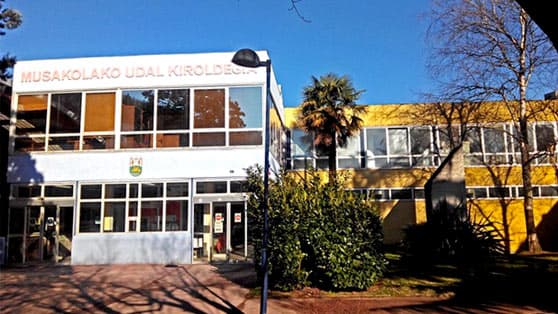 Musakola Kiroldegia (Arrasate) - natacion in Arrasate / Mondragón