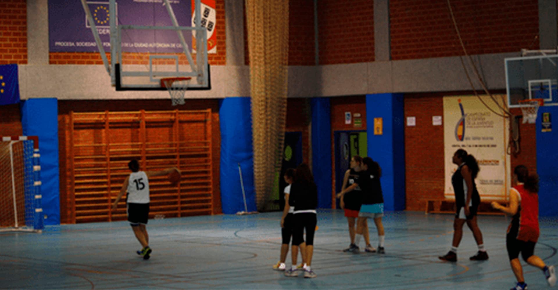 Pabellón Deportivo Antonio Campoamor - fútbol in Ceuta