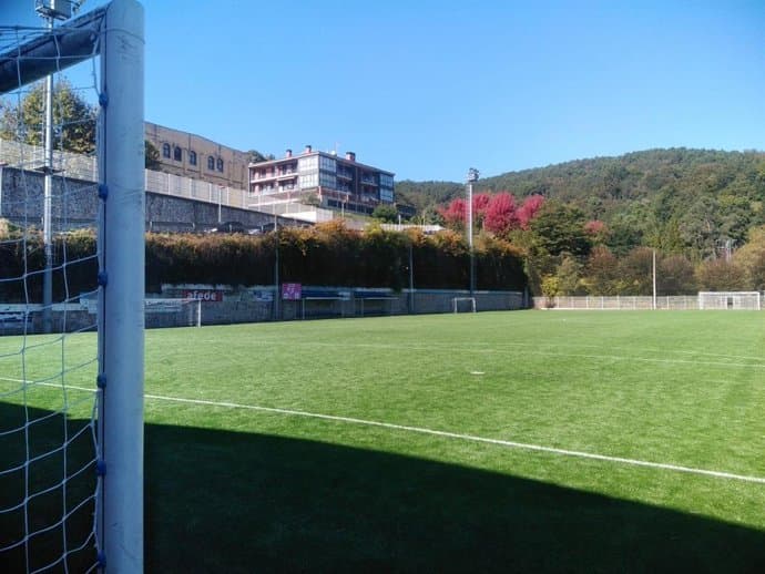 Campo de Fútbol Municipal Cesar Benito - fútbol in Donostia / San Sebastián