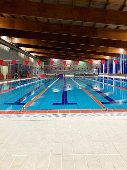 Municipal Indoor Pool Modesto Eiroa - natacion in Puertollano