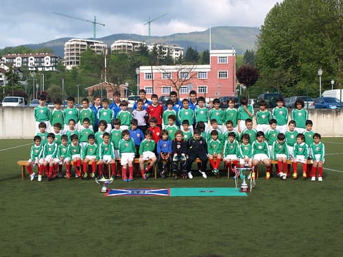 Etorkizun Futbol Eskola - fútbol in Arrigorriaga