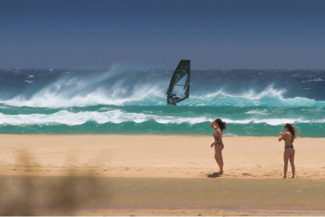 Shaka Fuerte Watersport Center & School: Windsurf, Kite, Wing, SUP & more! - kitesurf in Costa Calma