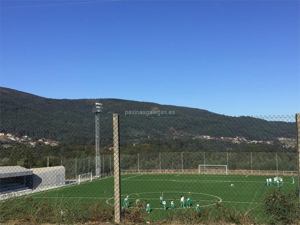 Campo de Fútbol de Agüeiros (Campañó SD) - fútbol in Pontevedra