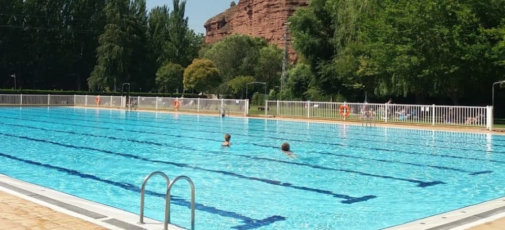 Municipal swimming pools Nájera - natacion in Nájera