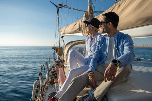 Milla 11. Academia náutica, alquiler de barcos - surf in Alicante (Alacant)