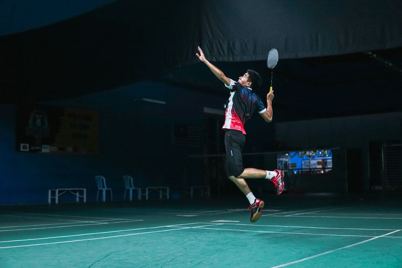 BĆ”dminton en EspaƱa 2026: GuĆa Completa con las Mejores Escuelas, TĆ©cnica y Recursos