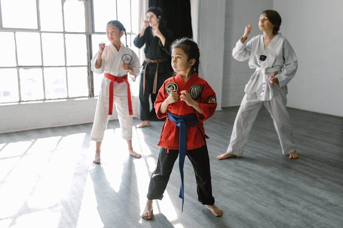 Por qué los niños entrenan mÔs cuando hay badges: la ciencia de la gamificación en el deporte infantil