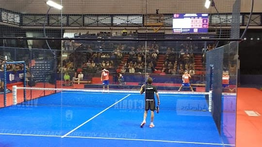 Palacio de los Deportes Elena Benítez - baloncesto in San Pedro Alcántara