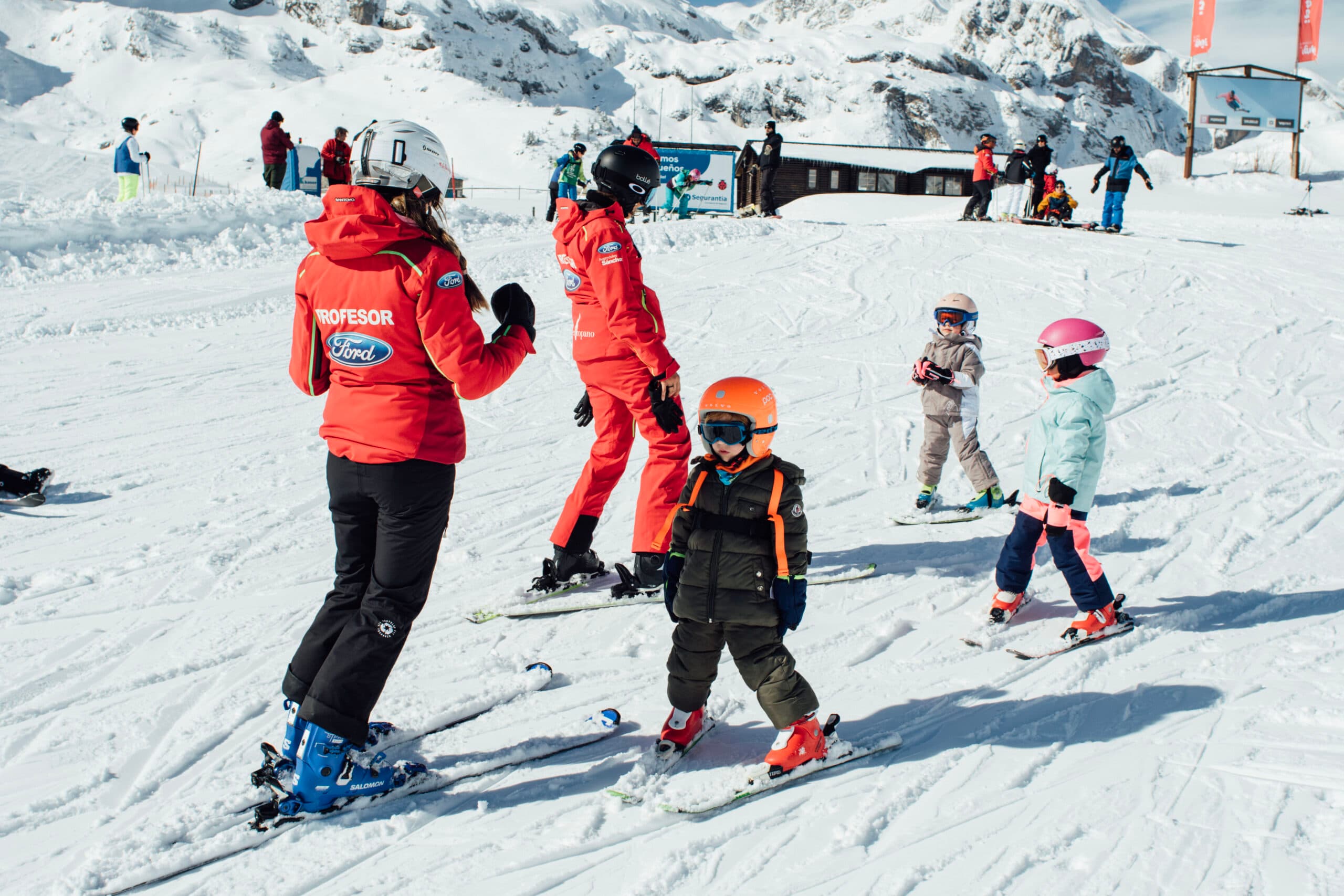 Spanish Ski School - ski in Candanchú