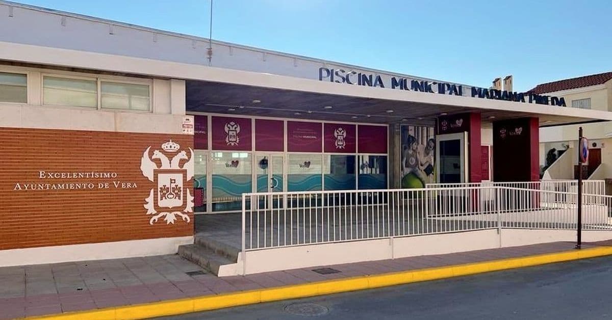 Piscina Municipal Mariana Pineda - natacion in Vera