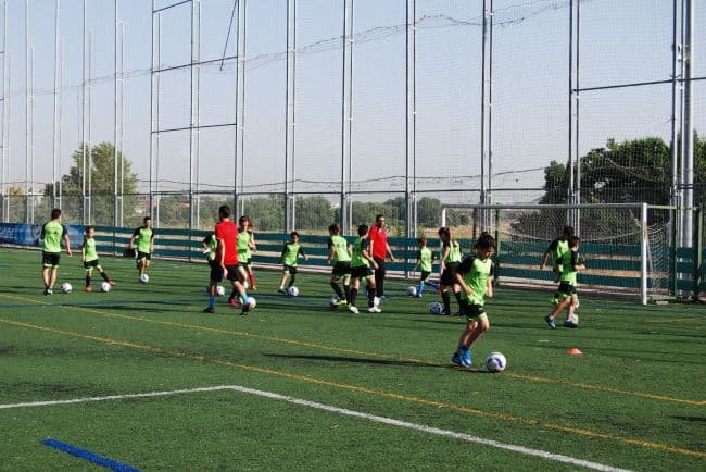 FUTSION ACADEMY VILA-REAL | Tecnificación de fútbol jugadores/as y porter@s - fútbol in Vila-real